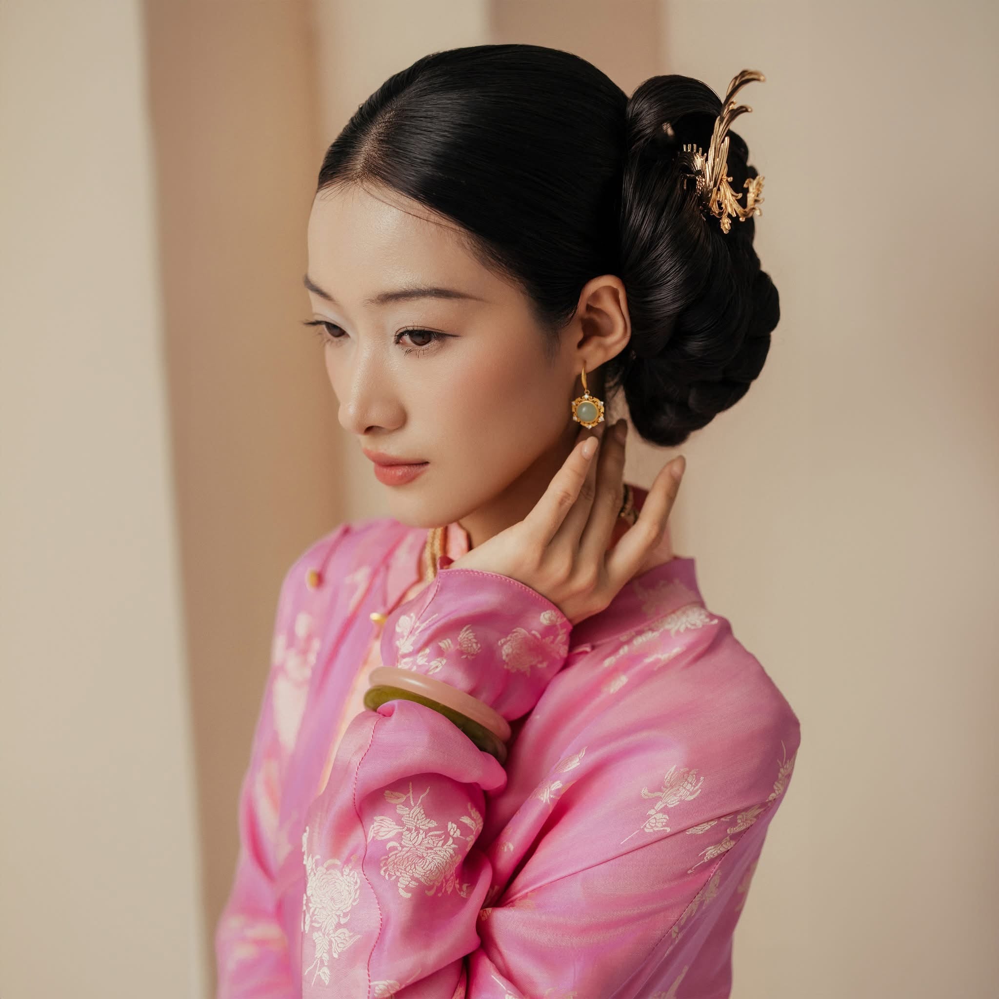Cam Giao Ao-dai Set – Luxury Double-layer Hand-Embroidered WormSilk in Pink [Wedding Collection] by Lo Boutique - front view showcasing traditional Vietnamese áo dài design, premium Vietnamese wormsilk clothing