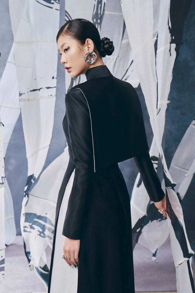Nguyệt Ao Dai Set - Premium Taffeta - back view in silk in black by Keira Tong