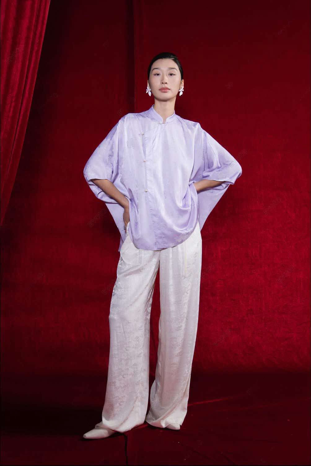 "Cam Vien" Set - Freesize Mandarin-neck top with Jacquard patterns  & Wide-leg pants