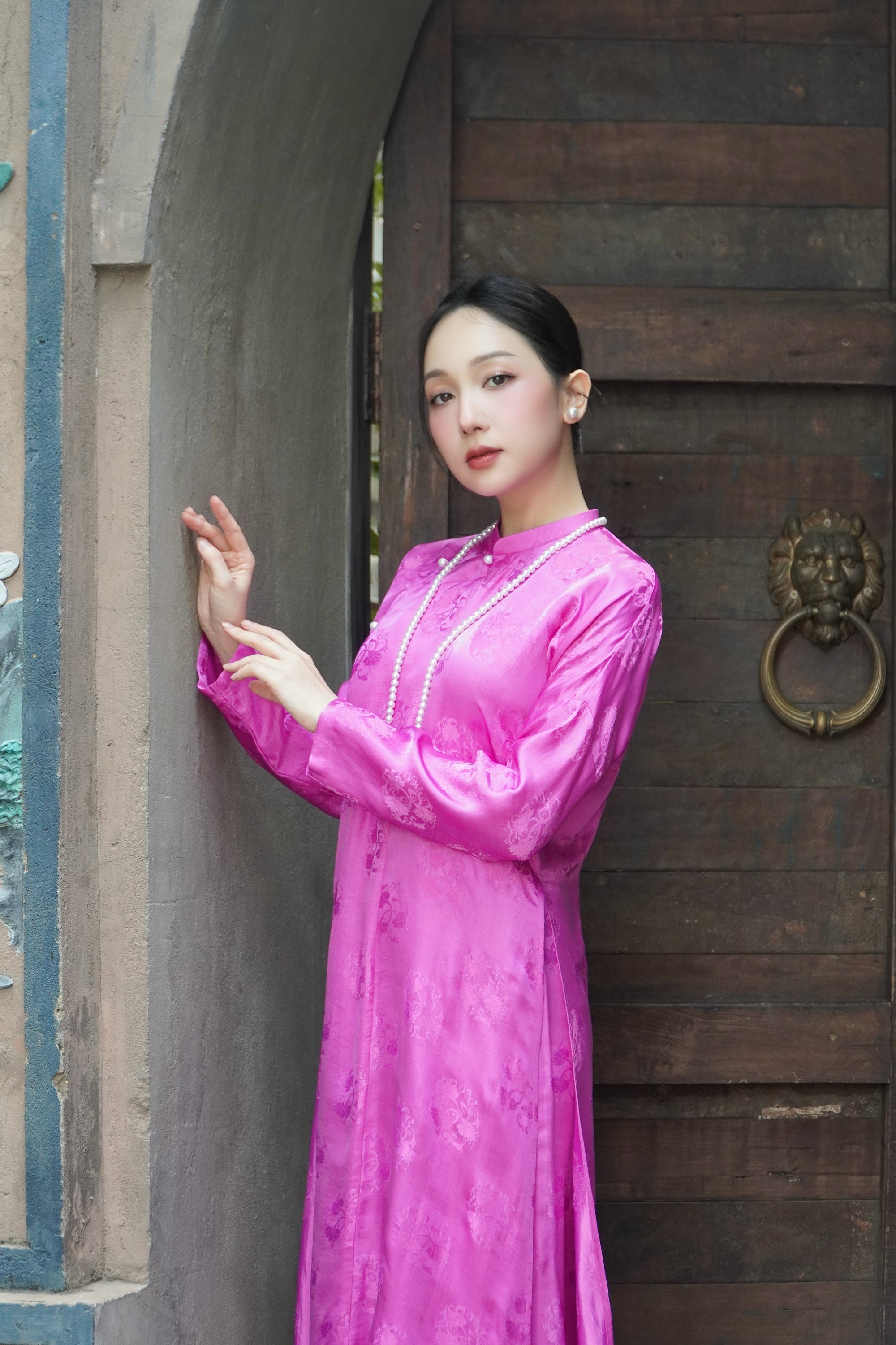 Nguyệt Liên" Ao Dai set -  Wormsilk 5-panel Design in Pink - Style shot - Luxury Vietnamese fashion