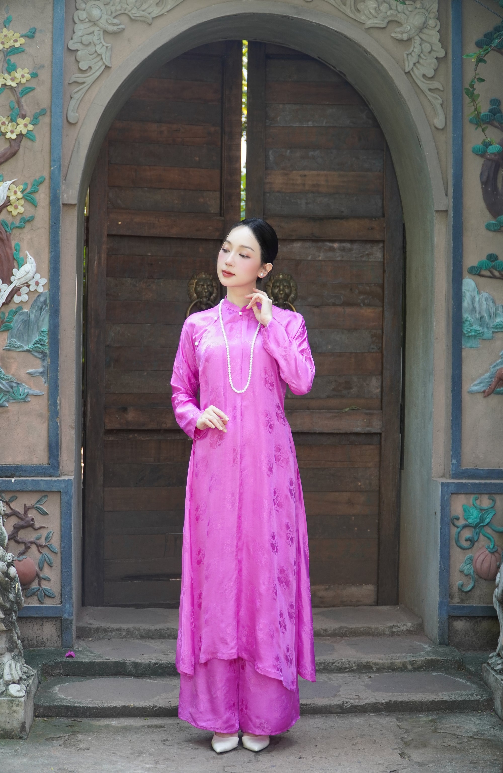 Nguyệt Liên" Ao Dai set -  Wormsilk 5-panel Design in Pink - Back view - Premium Vietnamese apparel