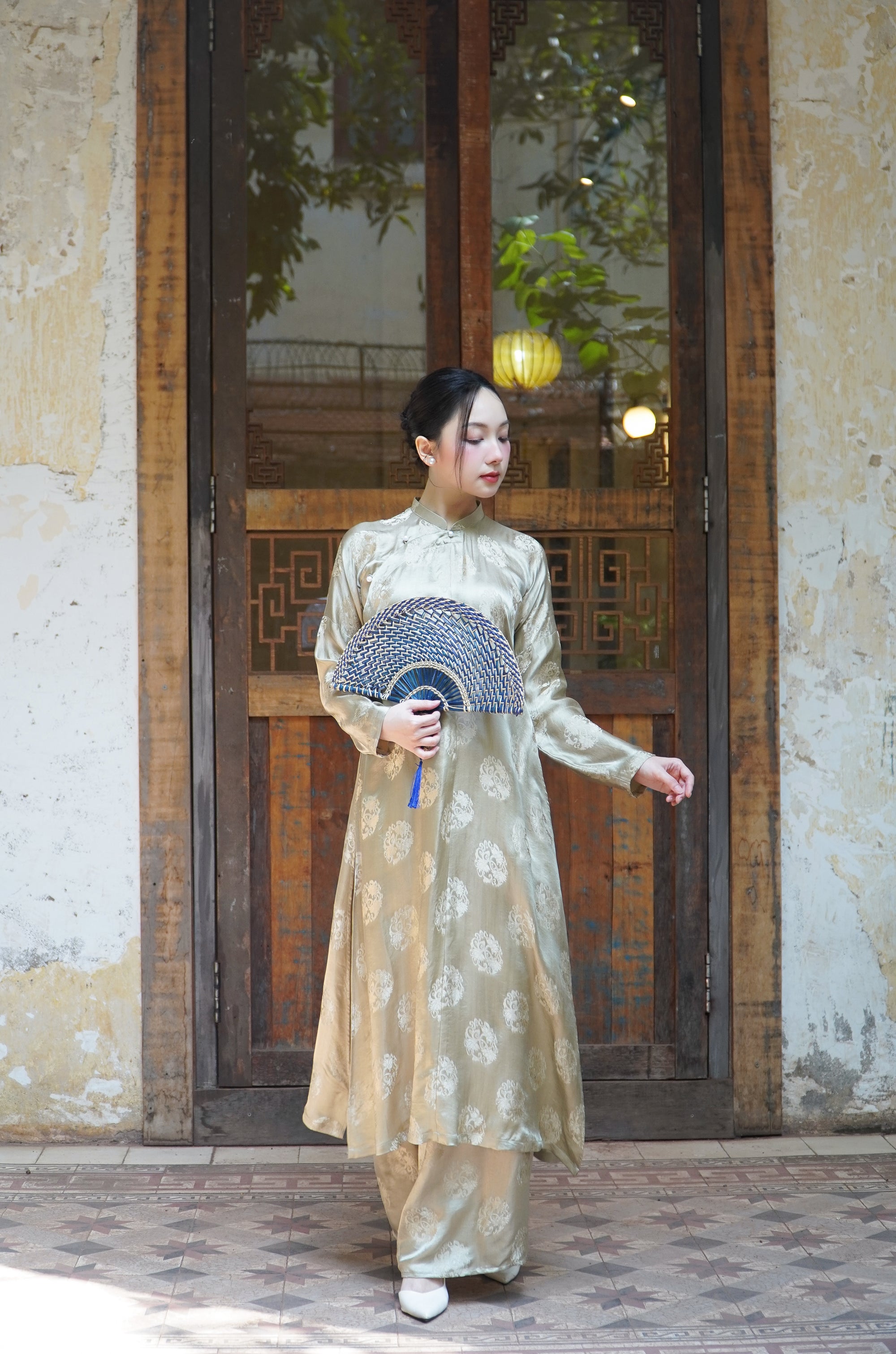 Nguyệt Liên" Ao Dai set - Wormsilk 5-panel design in Clay - Back view - Premium Vietnamese apparel