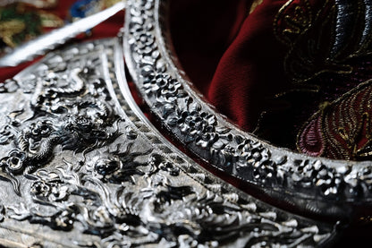 "Nhat Chi Mai" – Collar Necklace in Fine Silver