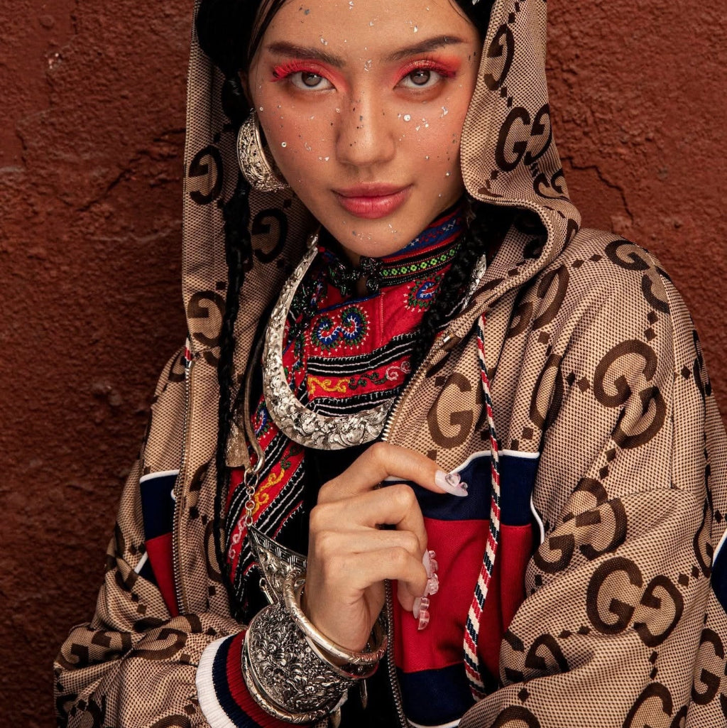 Vietnamese Silver - Lien Hoa – Flat Collar Necklace in Fine Silver - worn presentation in silver by HI de Maison