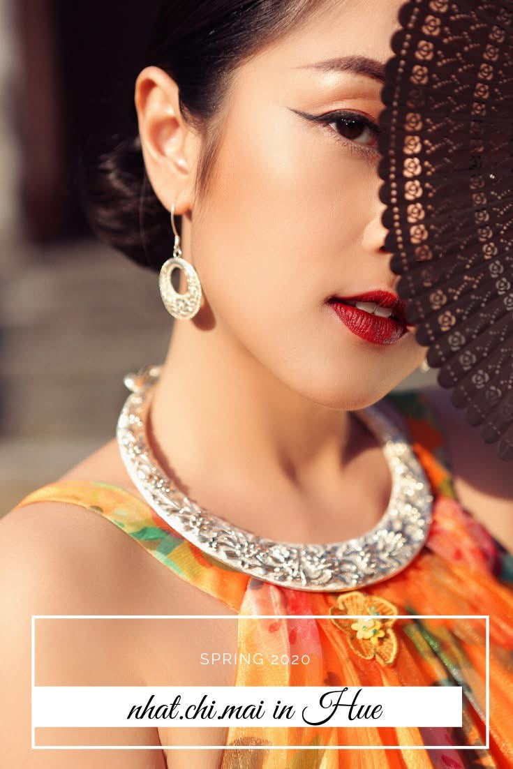 Vietnamese Silver - Lien Hoa – Flat Collar Necklace in Fine Silver - worn presentation in silver by HI de Maison