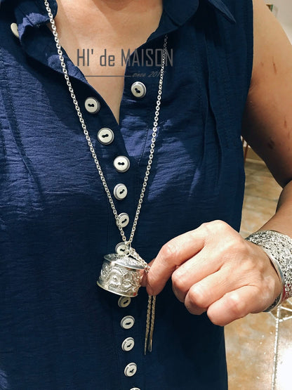 "Hop Van Nien" - Necklace with chamber pendant set