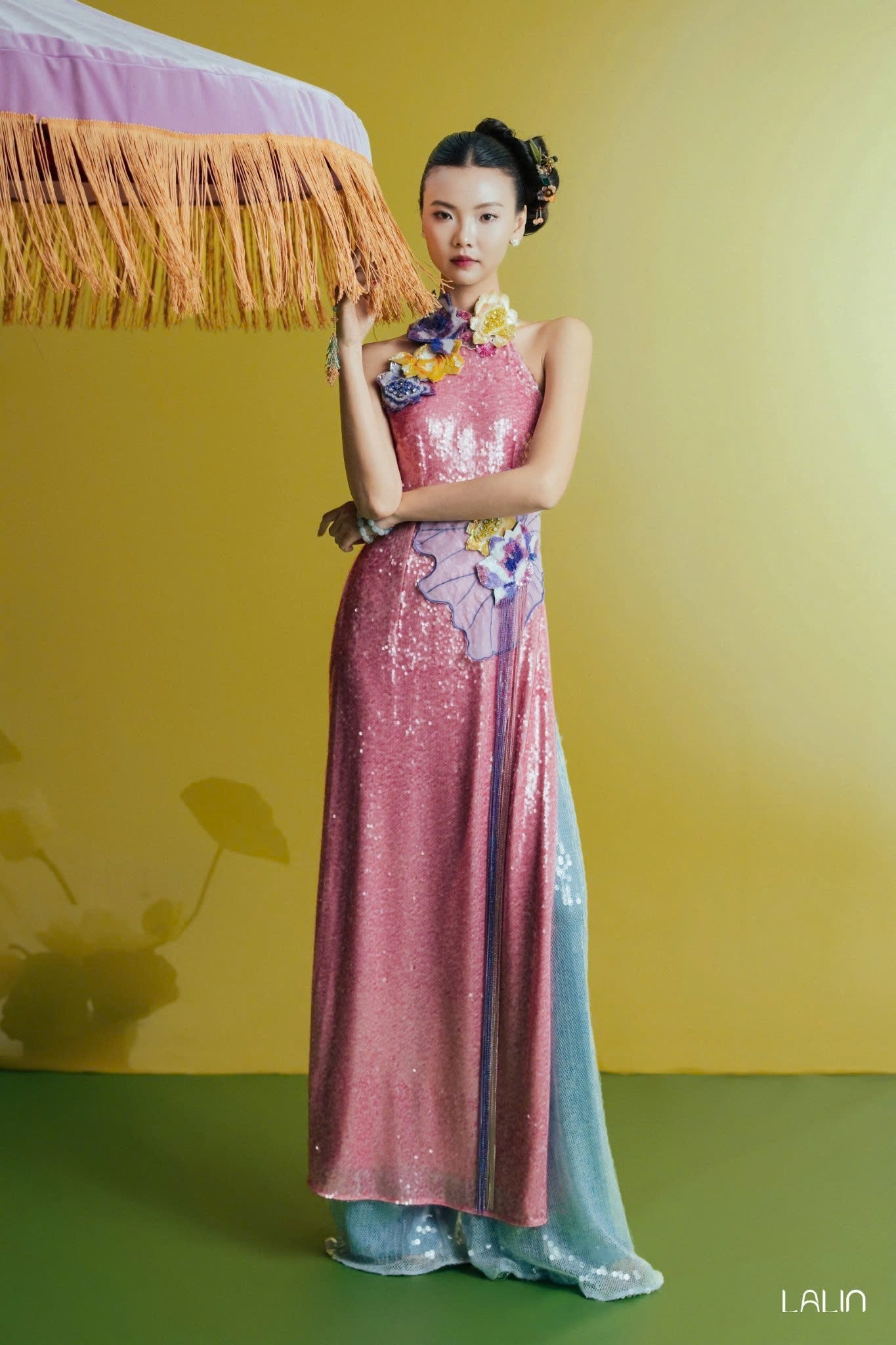 “Tịnh Liên” Luxury Ao-dai Set – Hand-Embellished Sequin in Lotus Blush