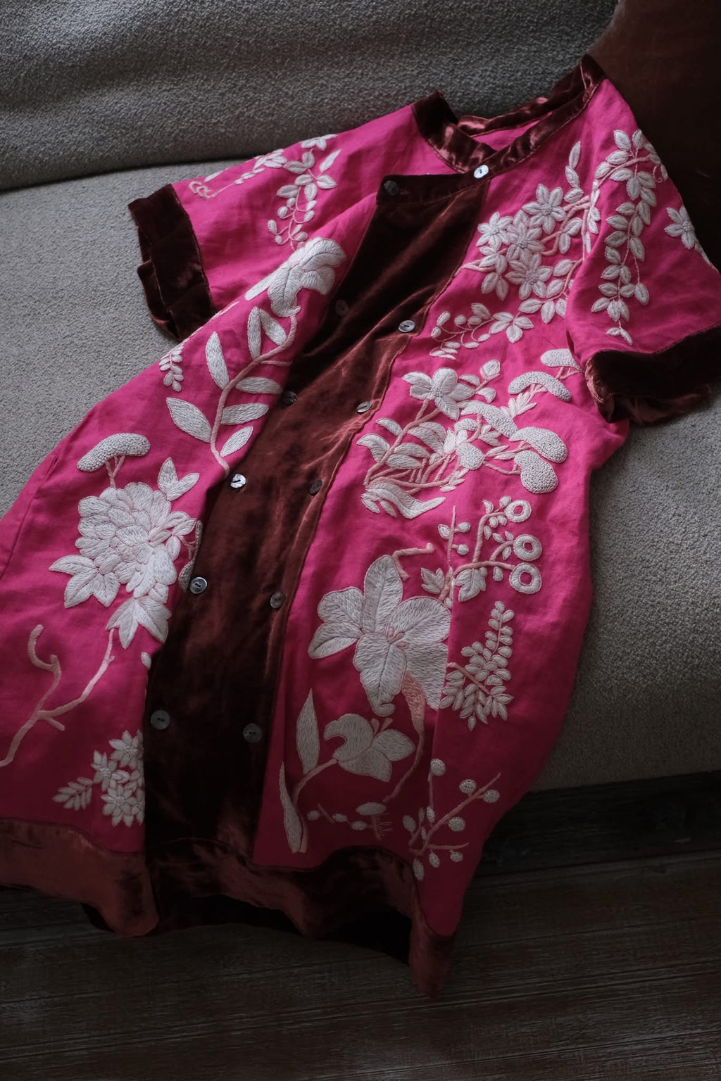 "Uni mid-length kimono with velvet trim, red silk, floral embroidery, Vietnamese design"