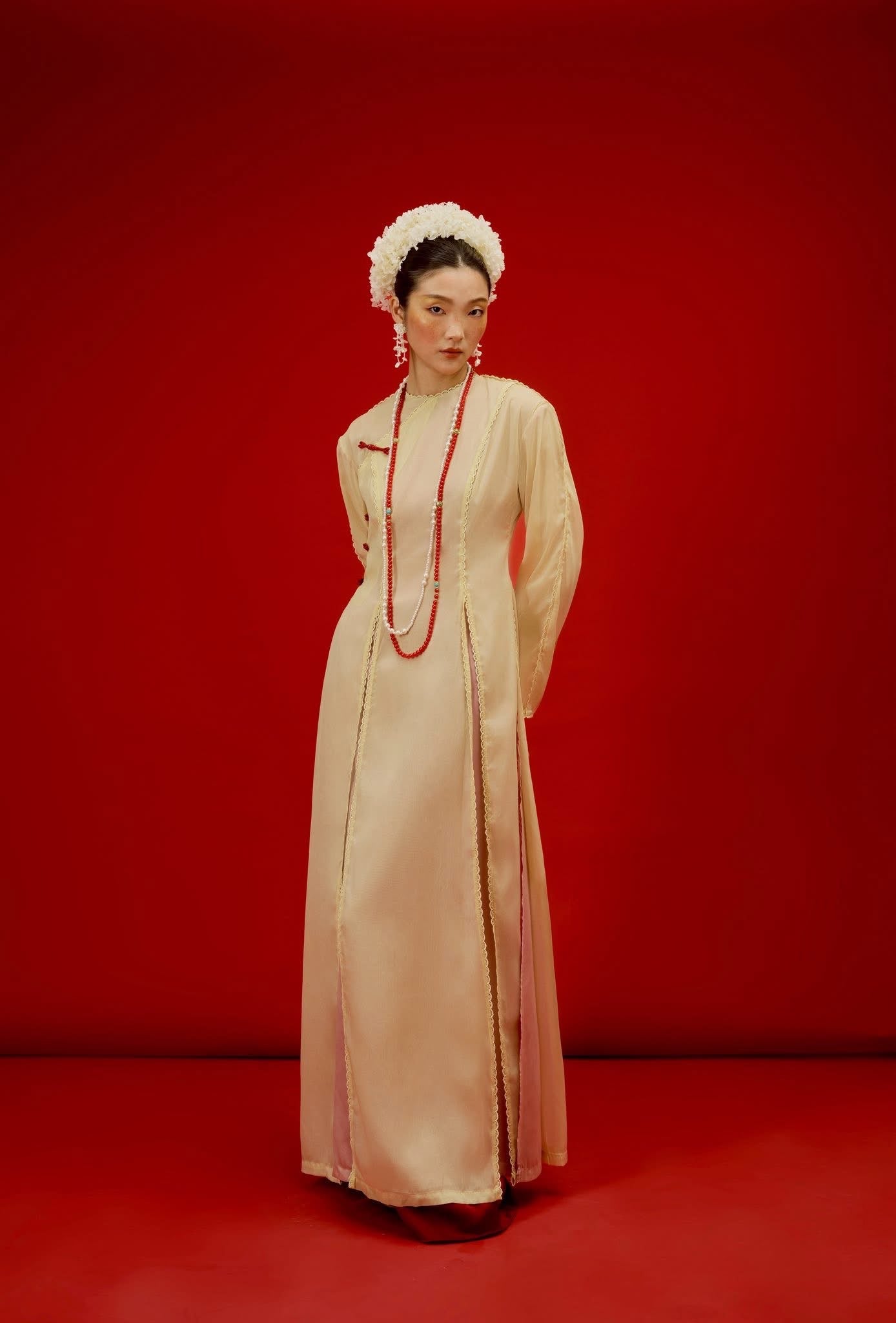 "Thuy Tien" Ao Dai Set - Triple-layered Chiffon with Scalloped Split Edge - close-up detail | Vietnamese Luxury Fashion