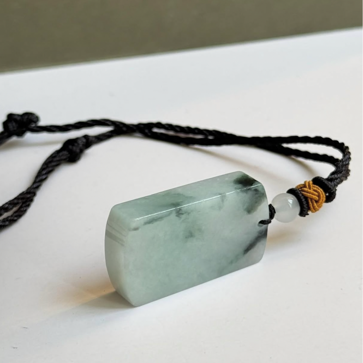 “Vô Sự Bài” (無事牌 / No Worry) Pendant – The Peace Talisman in Natural Myanmar Jadeite