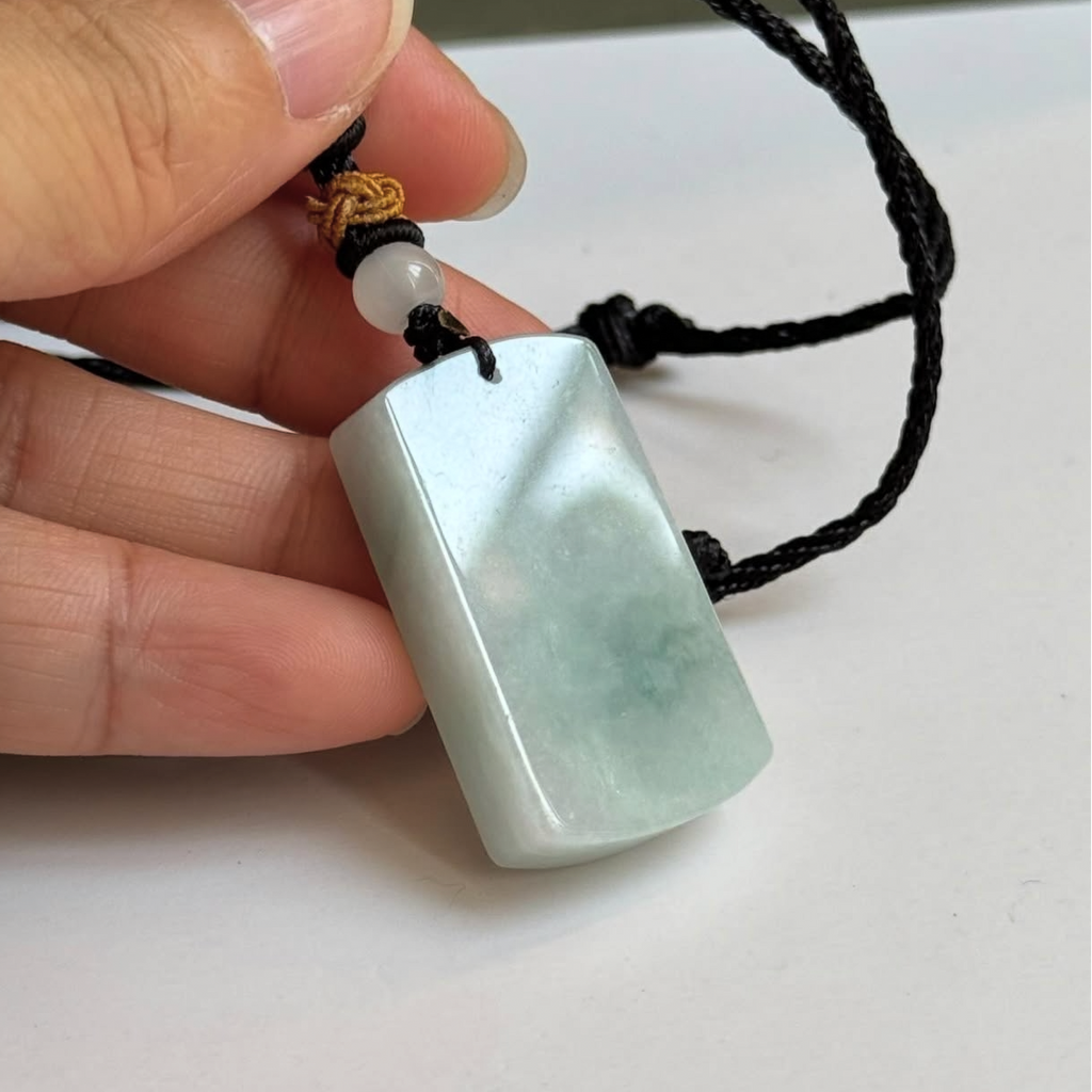 “Vô Sự Bài” (無事牌 / No Worry) Pendant – The Peace Talisman in Natural Myanmar Jadeite