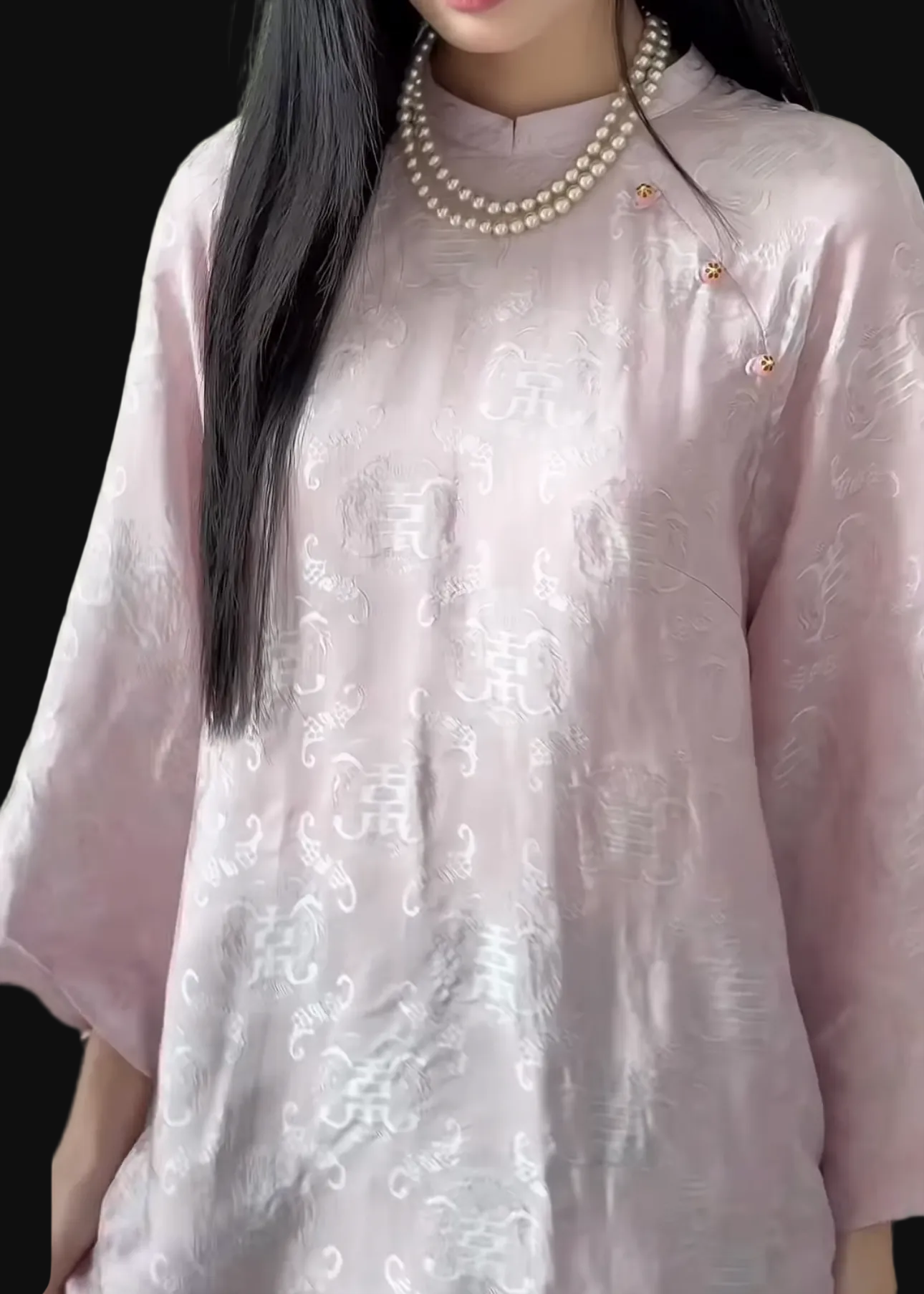 Vietnamese Ao Dai - Tra My - Mandarin-neck Natural wormsilk in Light Violet Blush - front view in pink by Garderobe
