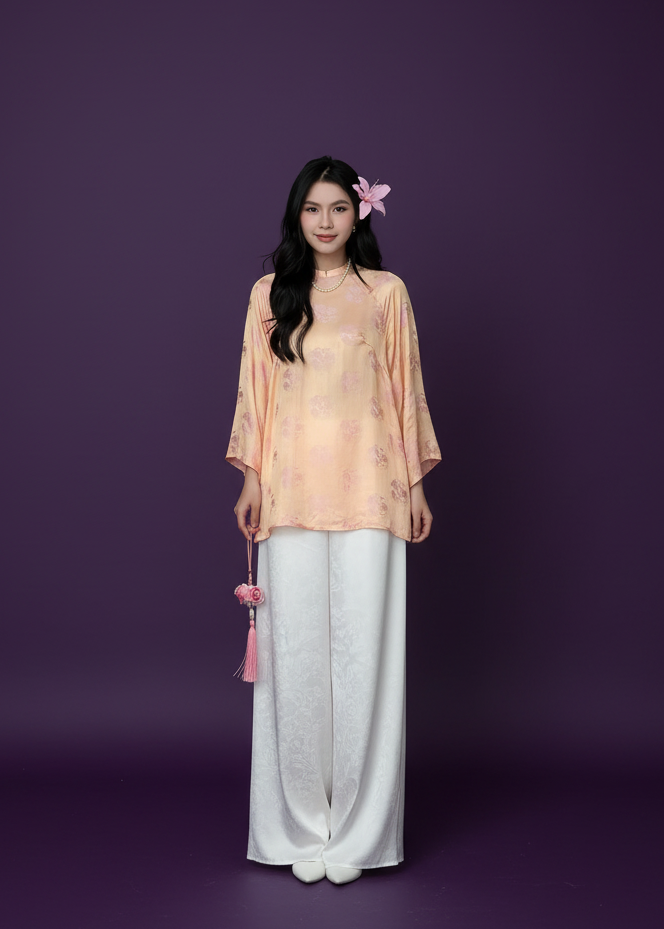 Vietnamese Ao Dai - Tra My Top - Mandarin-neck wormsilk - front view in peach by Garderobe