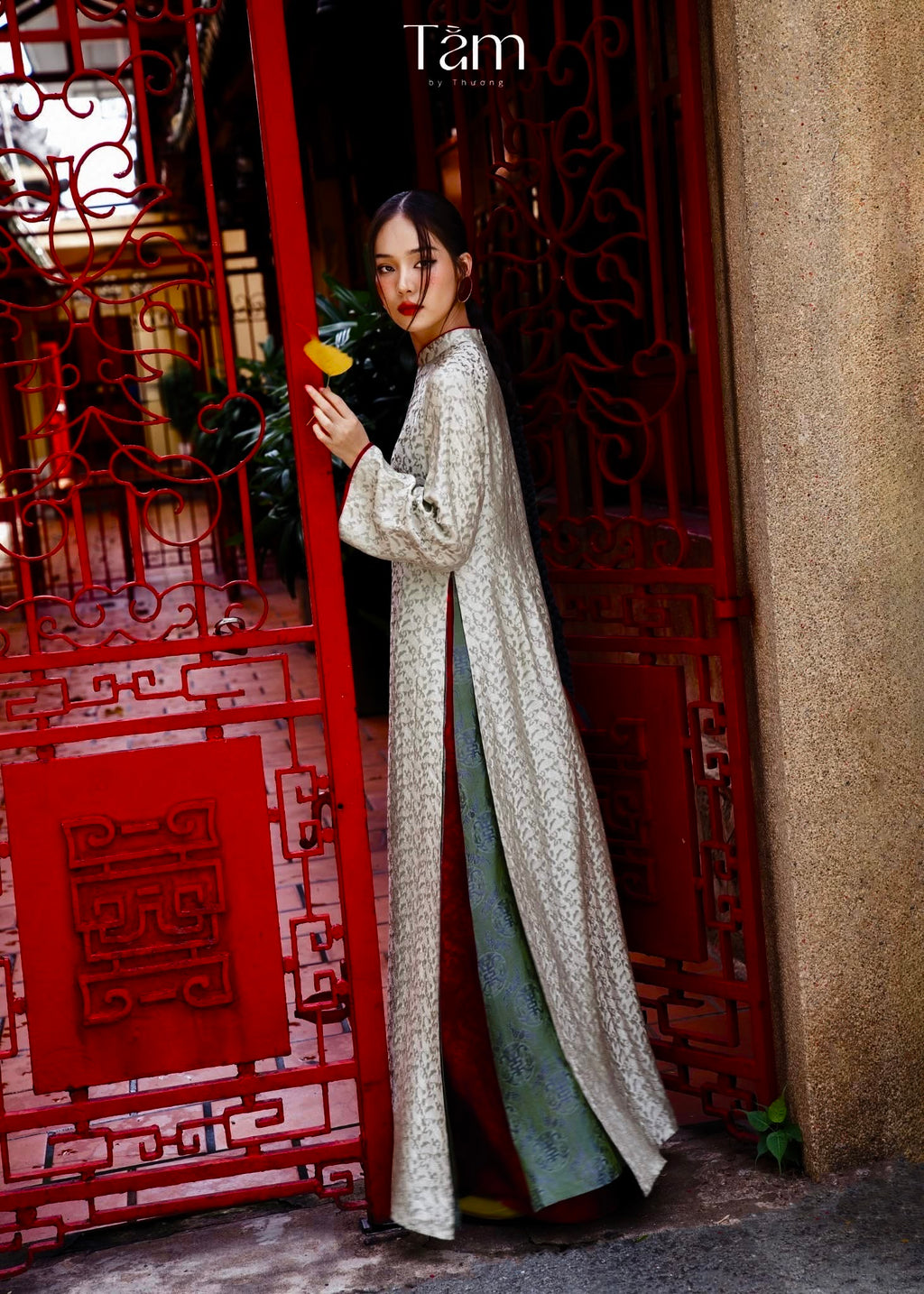 "Tuong An" Ao Dai Set - Wormsilk with Embellished Frog Button in Grey Silver