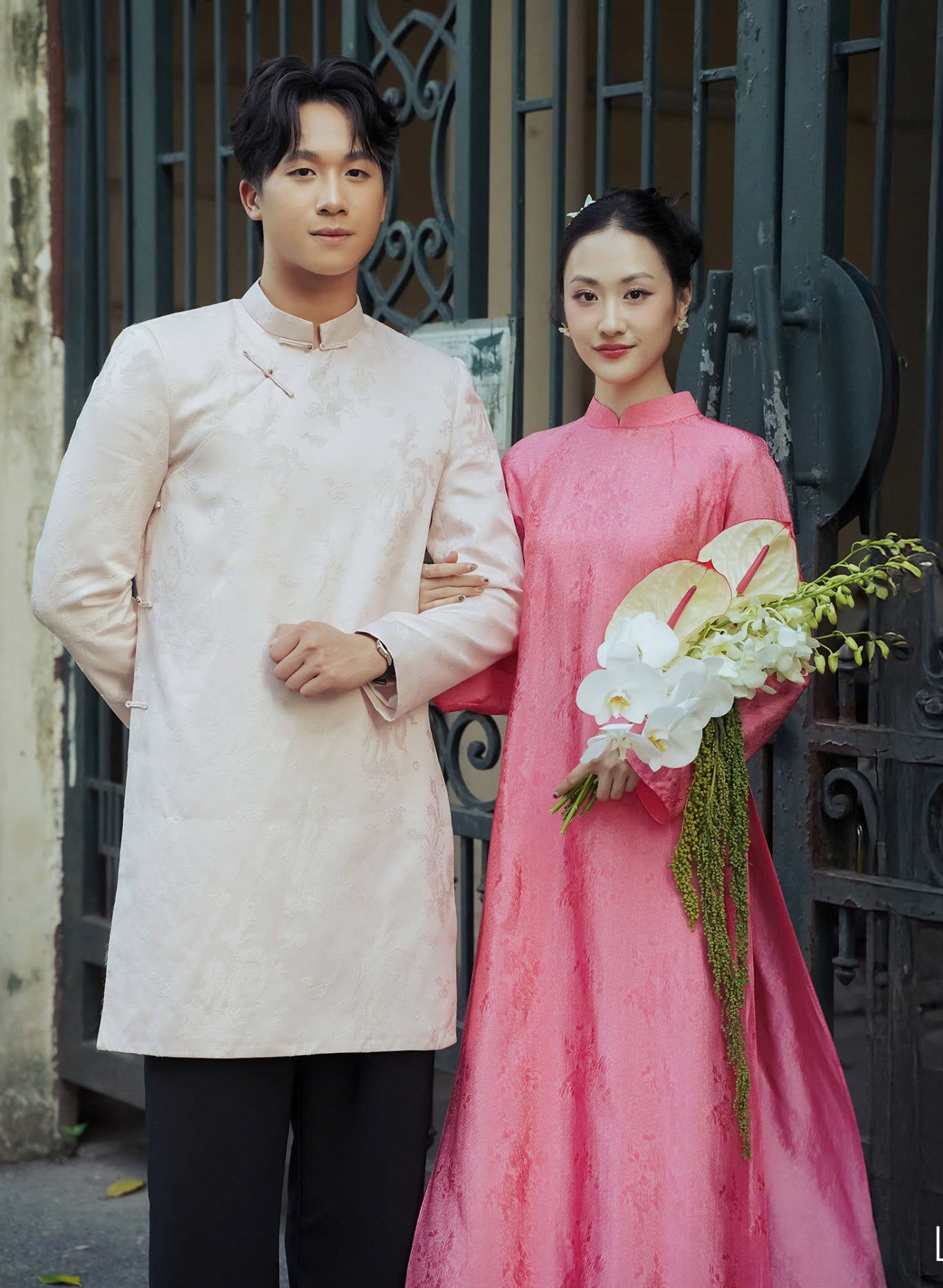 Vietnamese Ao Dai - Dao Cuc Ao Dai Set - Premium Natural Silk in Light Pink - front view in pink by Lalin