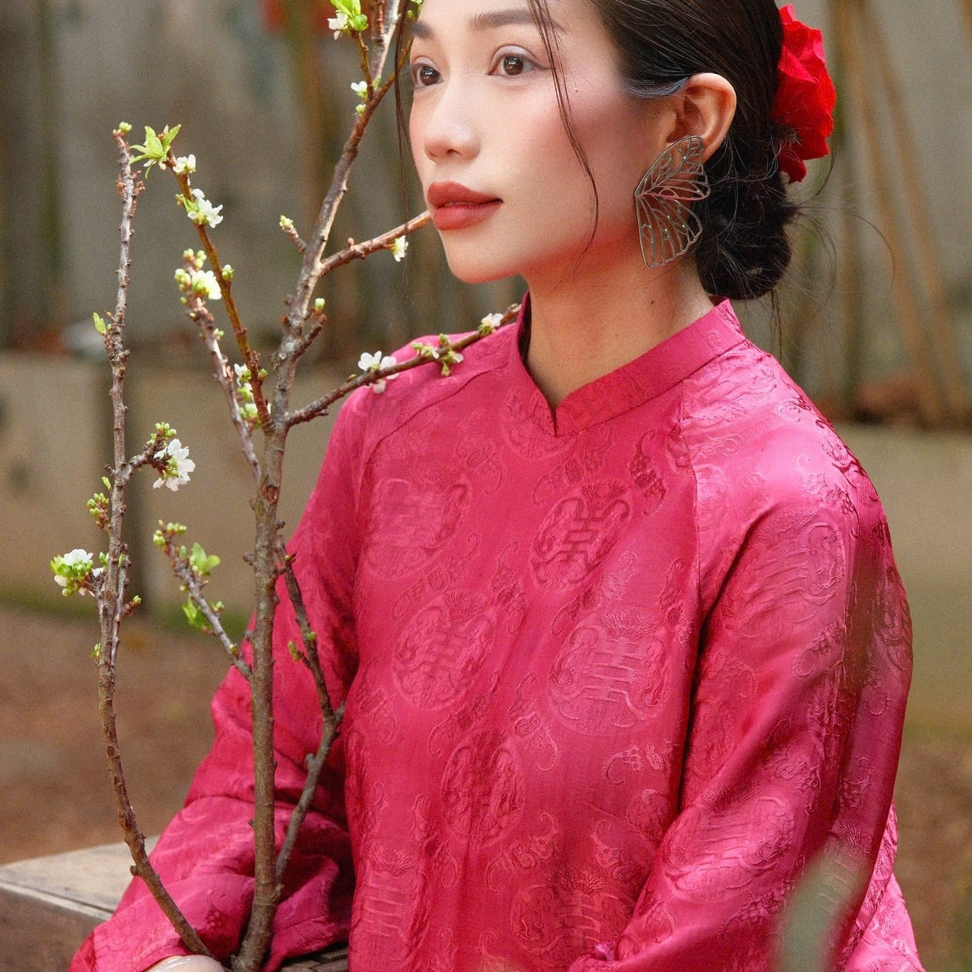 Vietnamese Ao Dai - Loc Tho Ao Dai set - Wormsilk in Dark Pink [Modern Cut] - front view in pink by Moc
