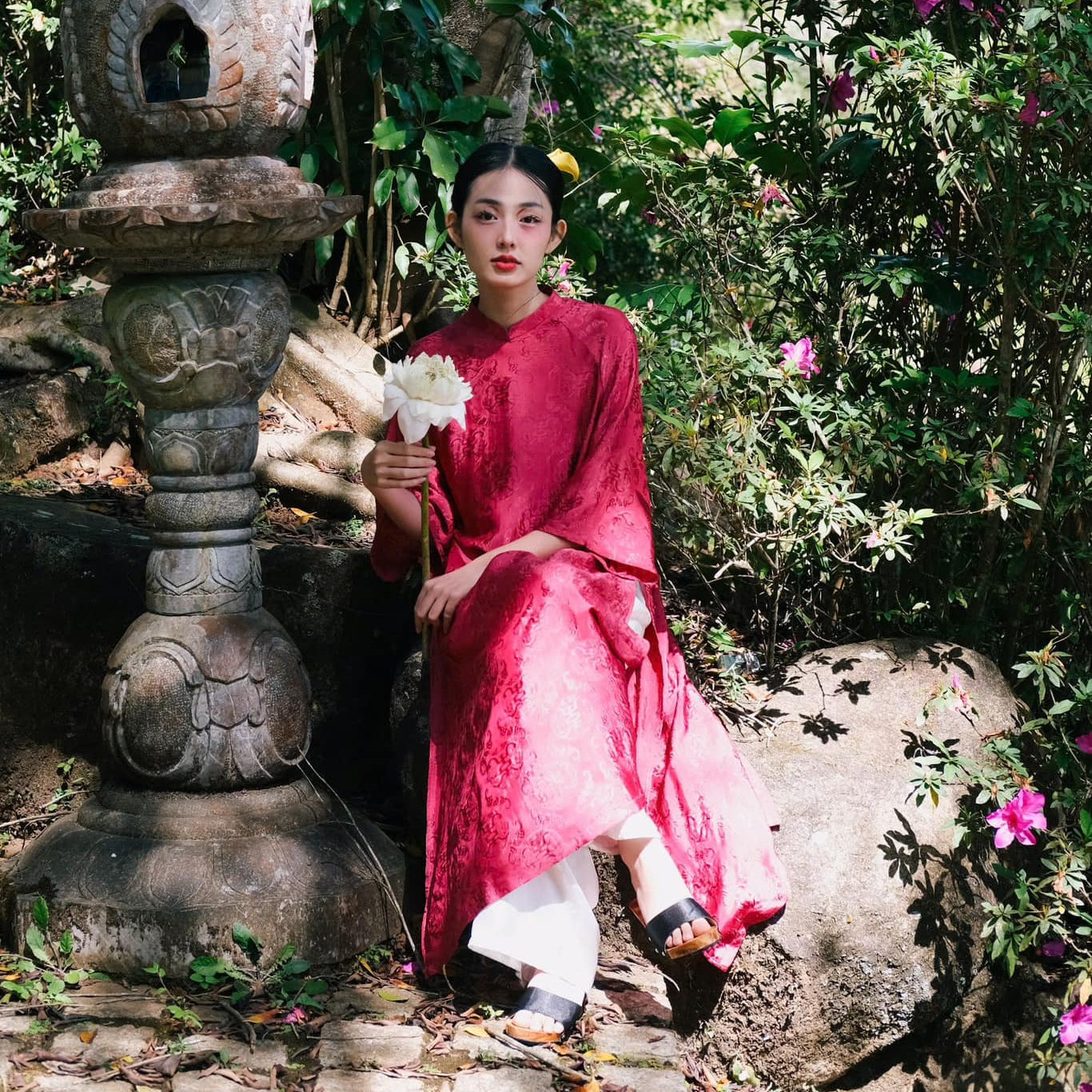 Vietnamese Ao Dai - Loc Tho Ao Dai set - Wormsilk in Dark Pink [Modern Cut] - styled presentation in red by Moc