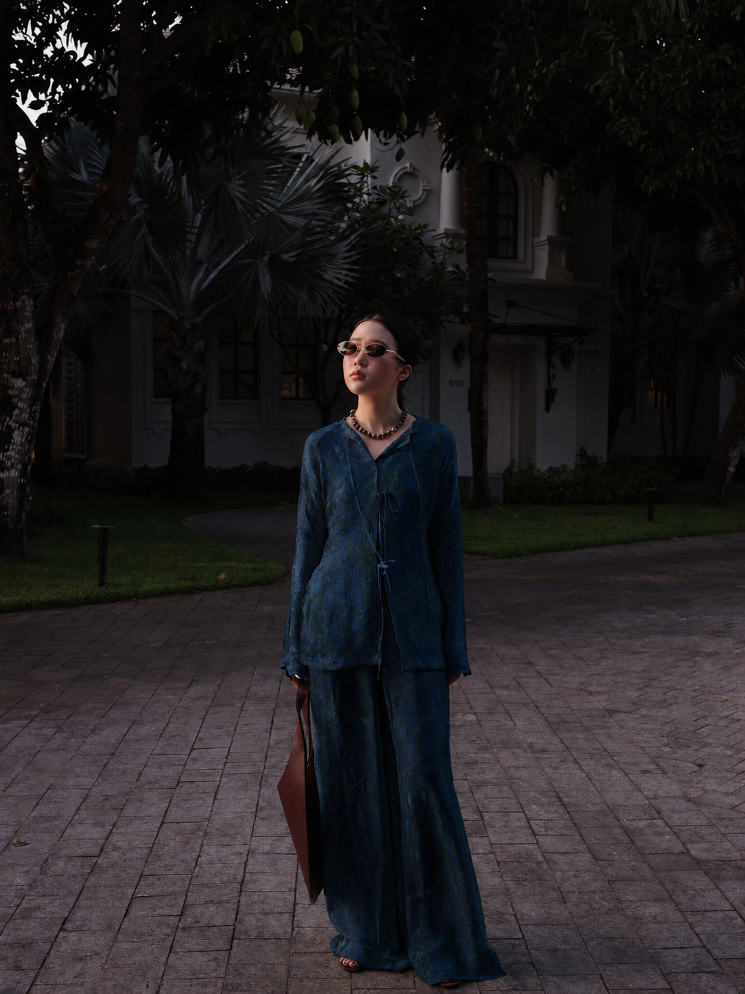 “Midnight Tide” – Wormsilk Modern Ba Ba Set in Deep Ocean Blue