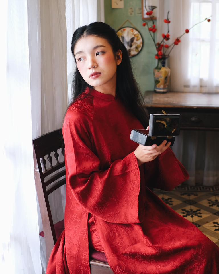 "Van Sa Ao Dai set in red premium Hangzhou silk, traditional Vietnamese dress by Moc"