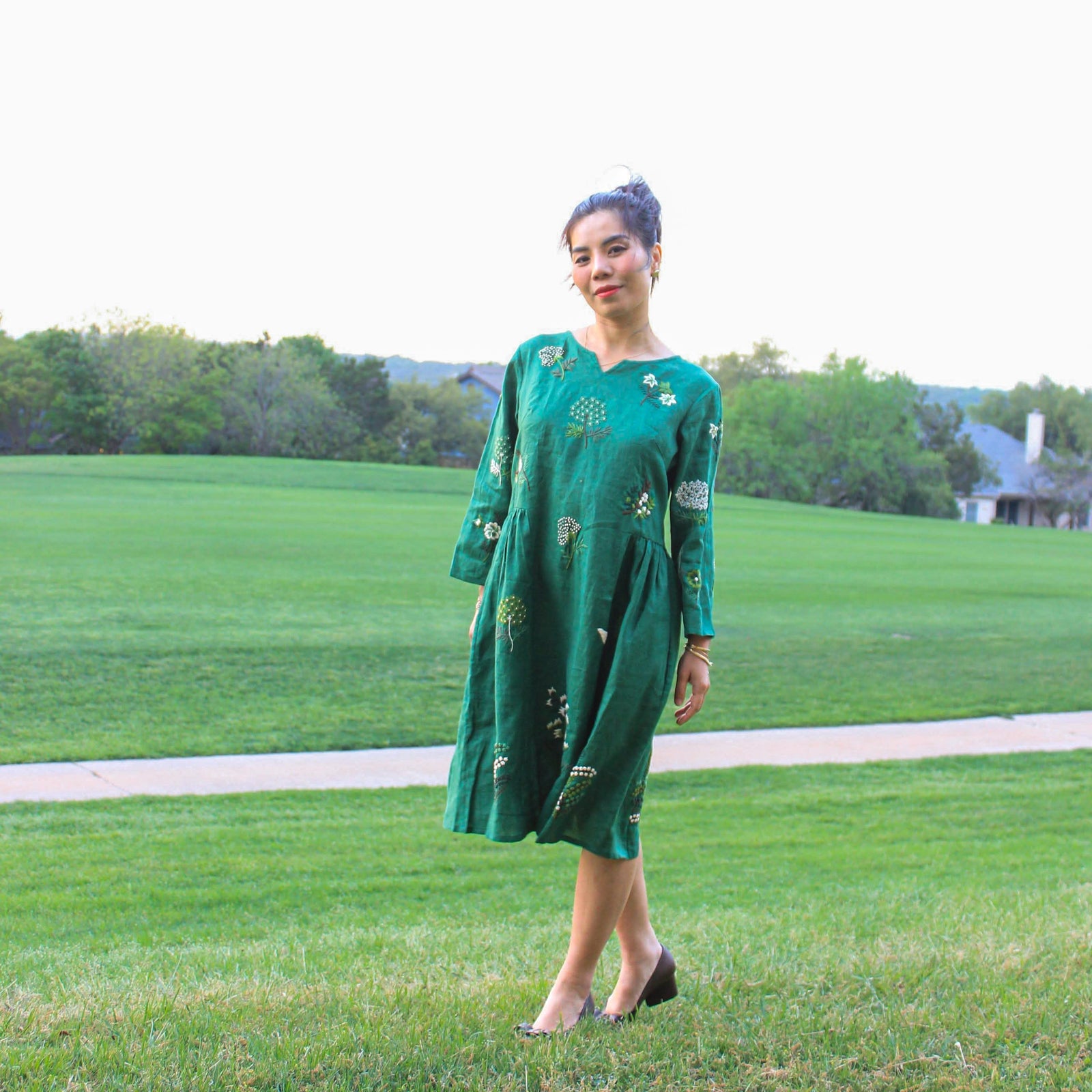Vietnamese Embroidery - Mimosa - Embroidered Linen dress - side profile in green by Huulala