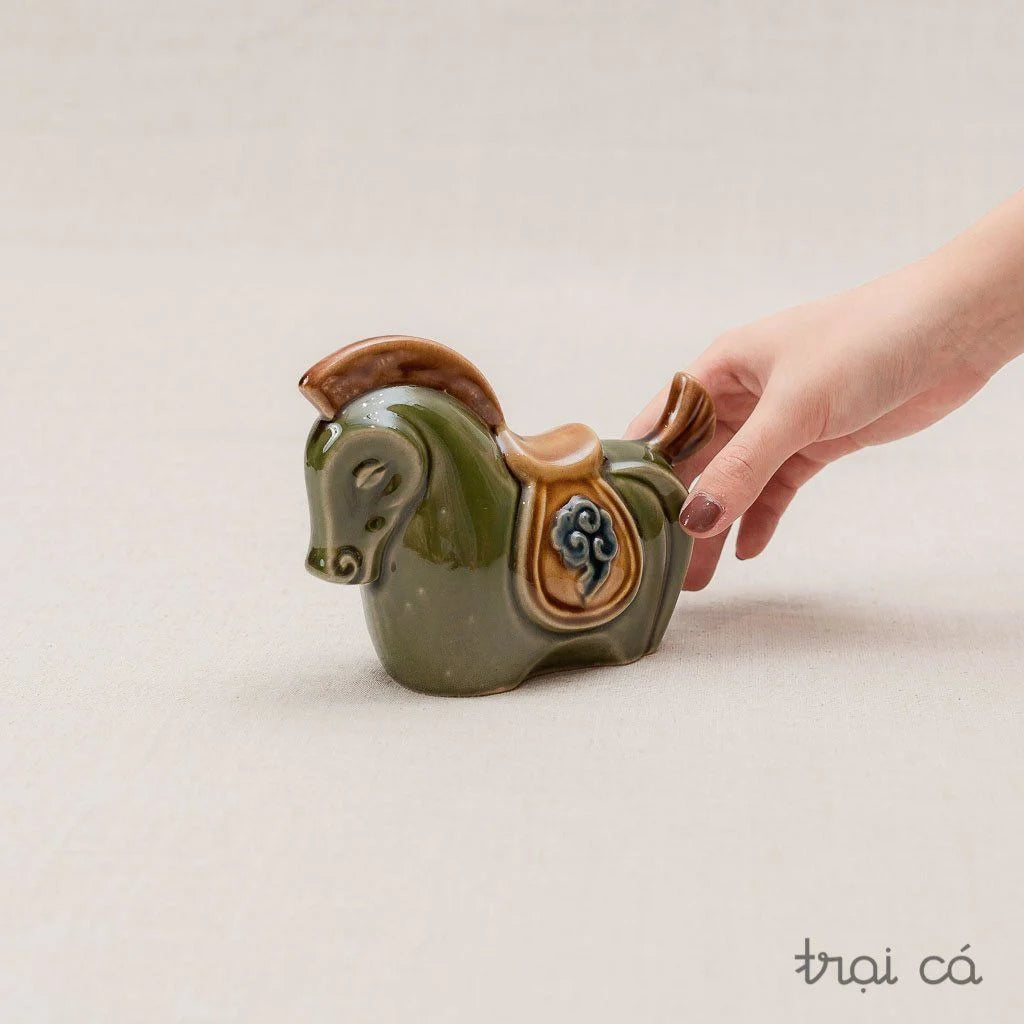 Traditional Pattern - Gallop of Auspice – Premium Ceramics Decor - front view in green by Sa Maison
