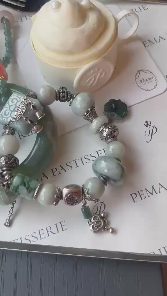 "Bích Tâm An” – Designer's Green Jade Serenity Bracelet