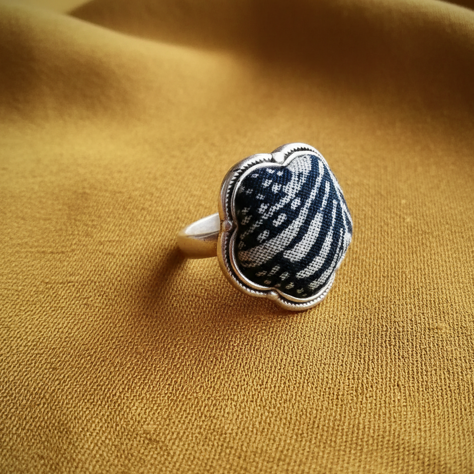 Noir Miao handcrafted sterling silver ring with ethnic print traditional Vietnamese patterns